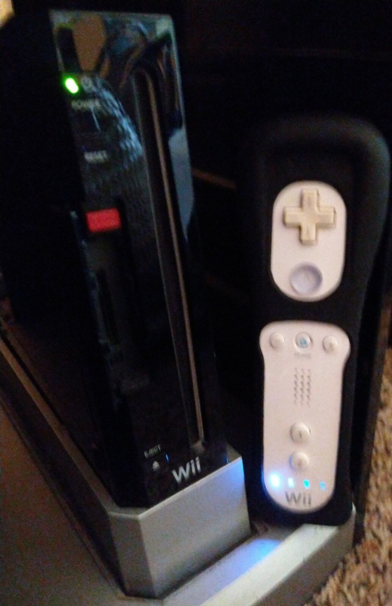 Nintendo Wii Console - Black - Cables & Controller | eBay