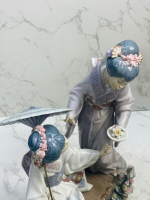 Lladro 1445 SPRINGTIME IN JAPAN Girls Bridge Porcelain Figurine
