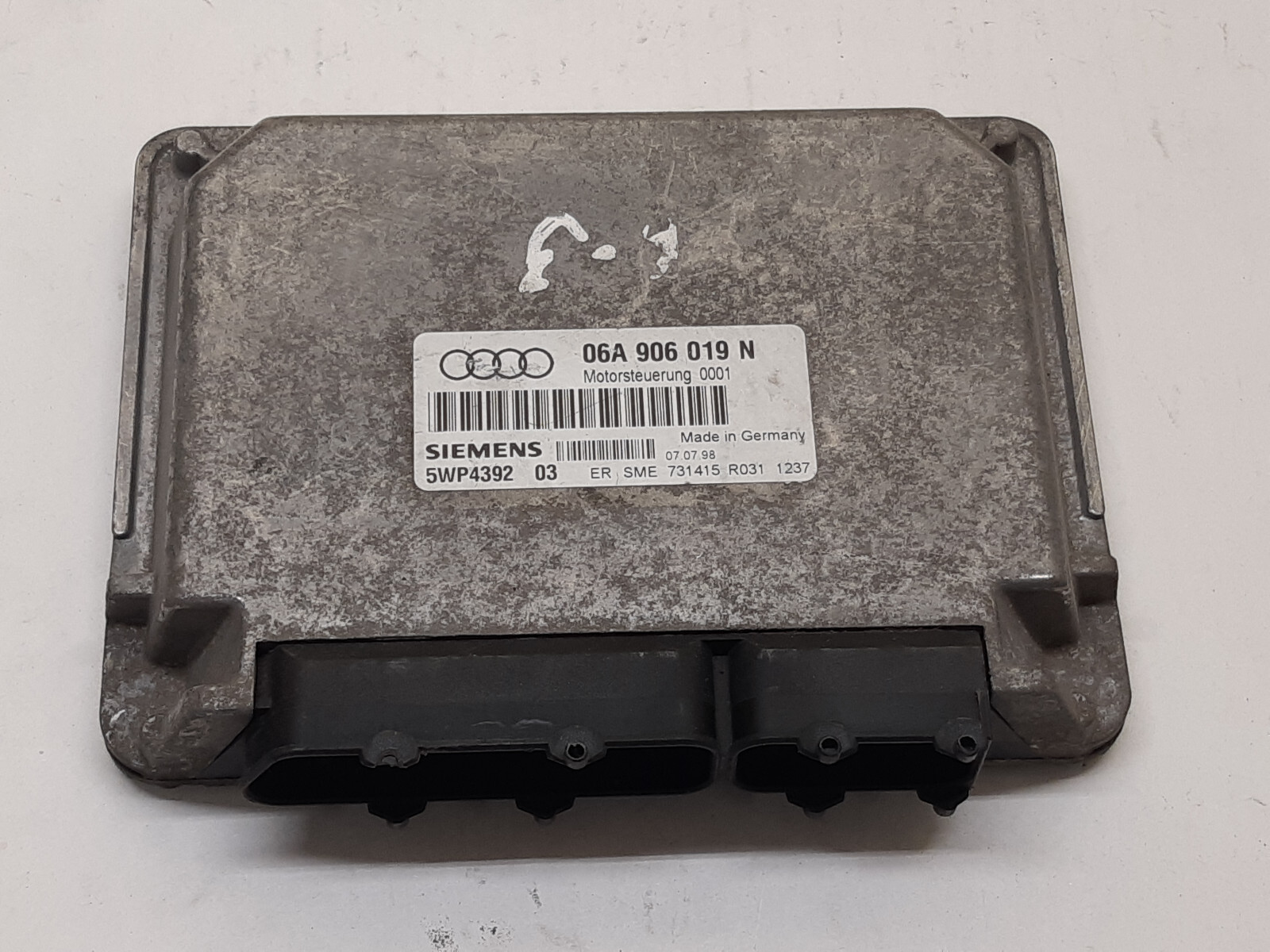 Audi A3 1.6 Engine Control Unit Motor Ecu Siemens 06a906019n