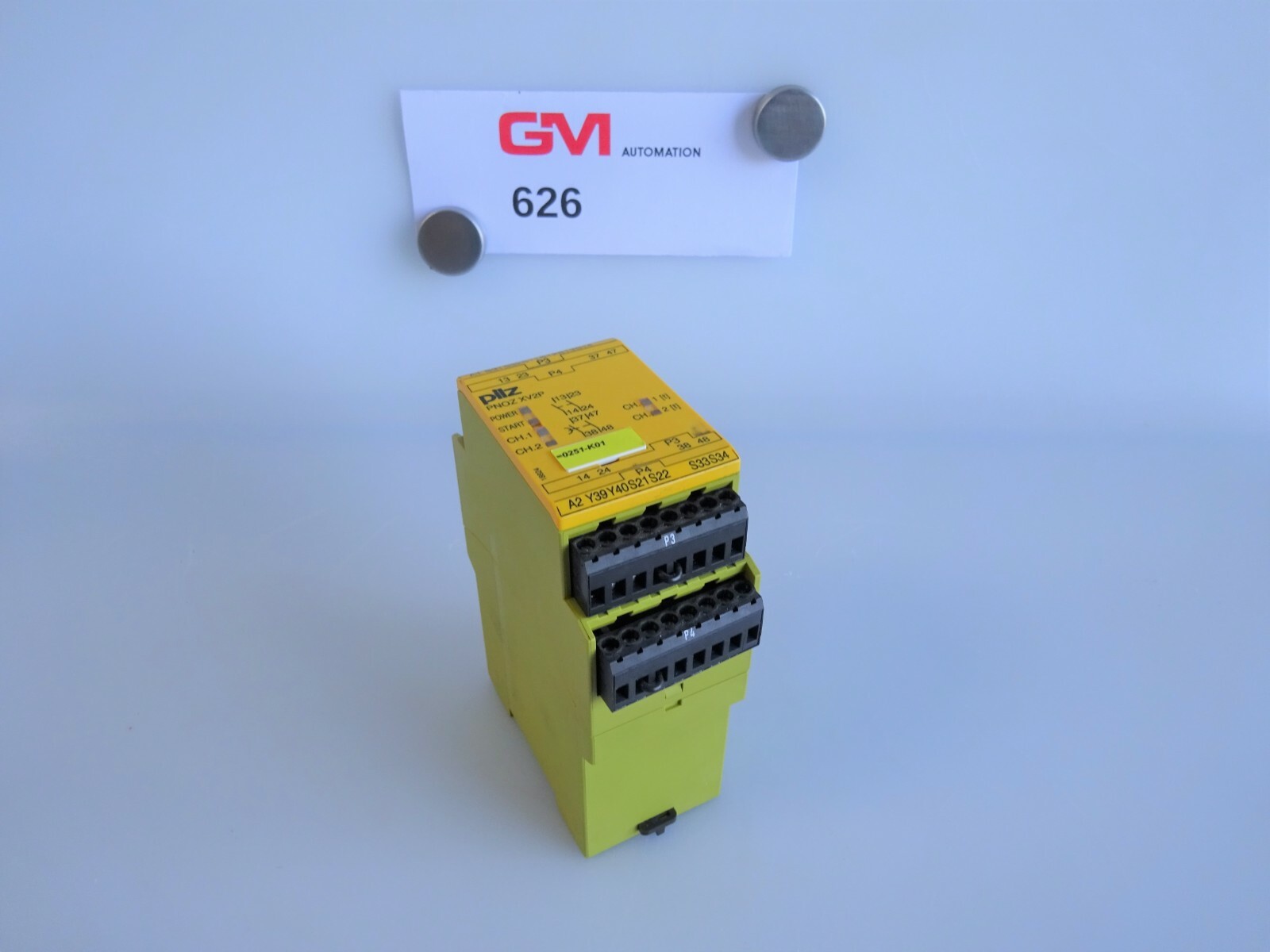 Mushroom Safety Relay PNOZ XV2P C 787503 Safety Relay 24V