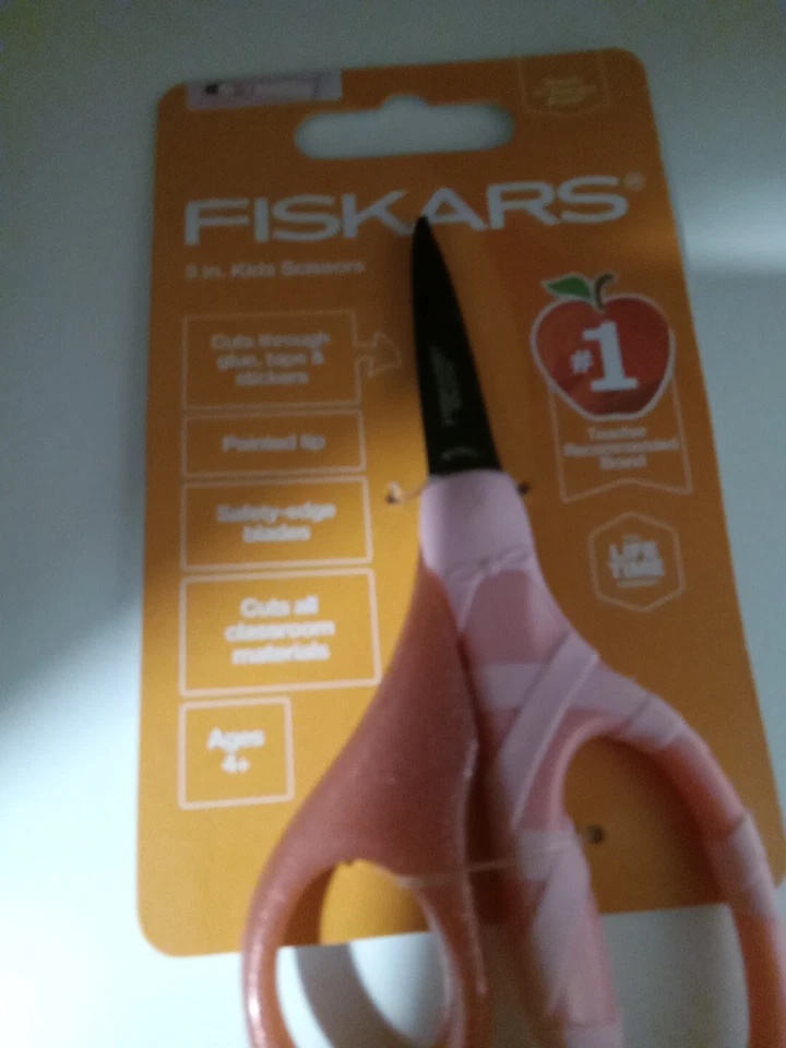 Fiskars Scissors for Kids POINTED TIP 5" Safety Pink Glitter - Image 2 of 4