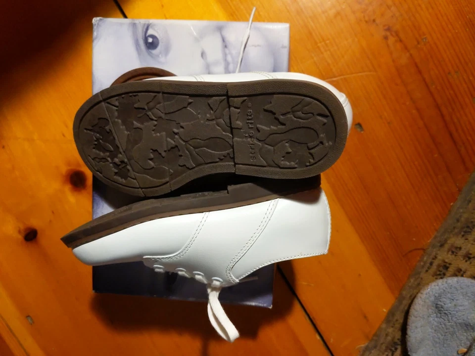 Stride Rite Toddler Boy Classic Saddle Oxford Shoe White Leather Size 8.5 M - Image 4 of 4