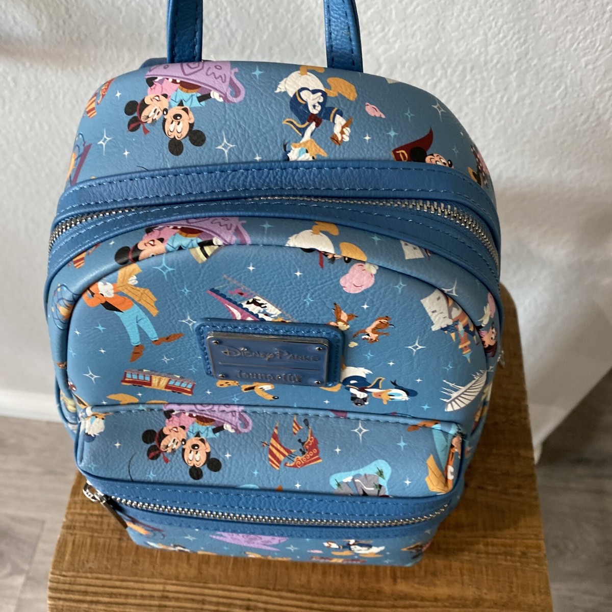 Loungefly Disney Parks Life & Attractions Icons Mini  display picture 1