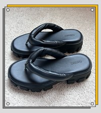 Forever 21 Padded Thong-Toe Heavyweight Chunky Platform Flip Flops Black Sz 6
