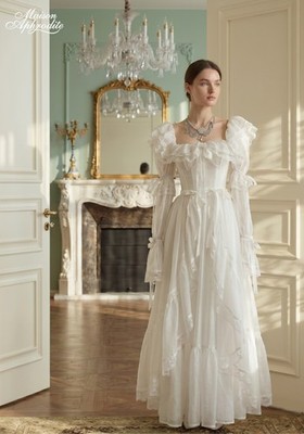 Château de Lys Dress French-inspired gown
