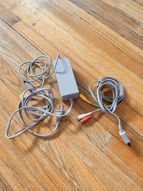 Nintendo Will Console Lot⭐️⭐️⭐️⭐️ Comes With A Lot( See Description)