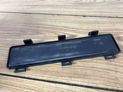 Cabin air filter cap