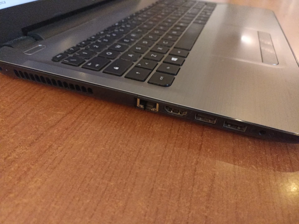 Notebook HP 15-ba097nl – AMD A8-7410 – 8 GB RAM – 250Gb SSD – 15,6" - Immagine 4 di 4