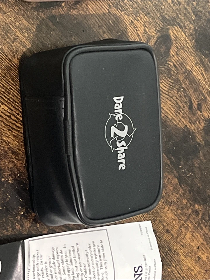 Simmons Compact Binoculars Model 1156 8 x 21 FOV 372 ft 1000 Yards - Image 2 of 4