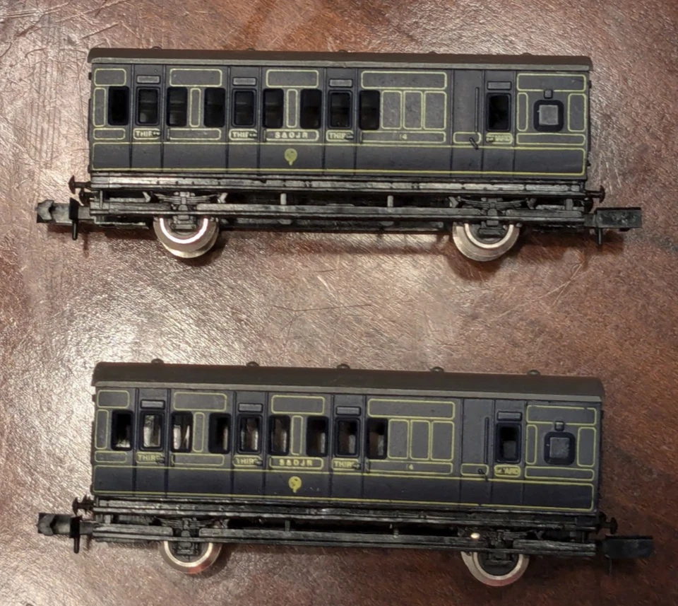 Graham Farish calibre N S&DJR entrenador de 4 ruedas x2 freno 3er #0677 sin caja Foto 3 de 4