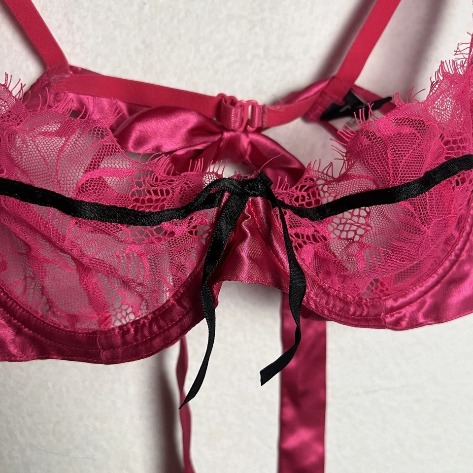 Sujetador Frederick’s of Hollywood Rosa Transparente Con Aros Lazo Satinado Lencería Pequeña Foto 3 de 4