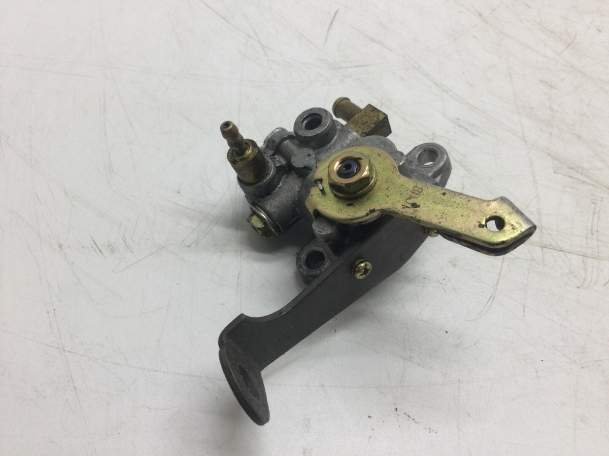 Yamaha Phazer Venture 500 1999-2001 OEM Oil Pump Assembly 8DJ