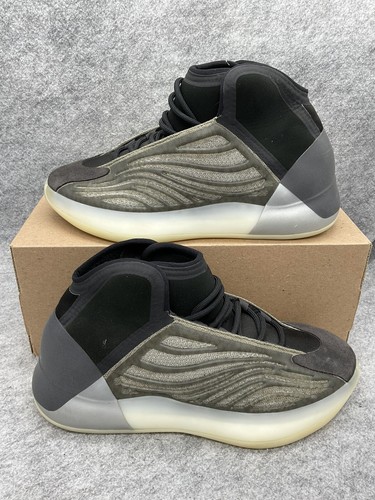 yeezy quantum grey