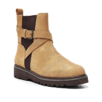 Donald Pliner lug sole chelsea boots Donald Pliner Women main image 3