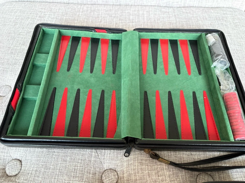 Harrods Backgammon Set, With Zipped Case For Travel. New (Other) - Image 4 of 4