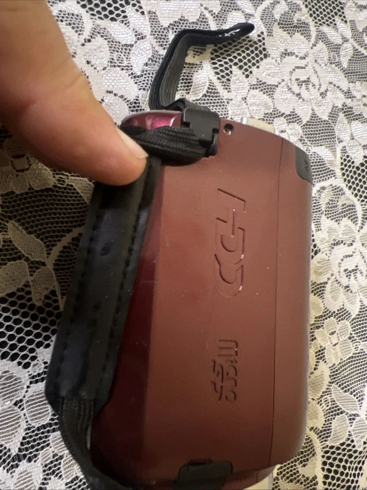 Jvc Micro EVERIO 60 gigabyte 14 to 75 hours one touch export 40 X dynamic zoom - Image 3 of 4