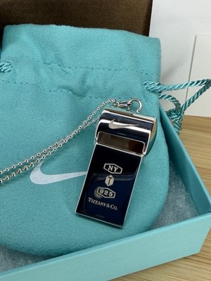 Tiffany und Co. X Nike Collab Sterling Silber Pfeife Anhänger