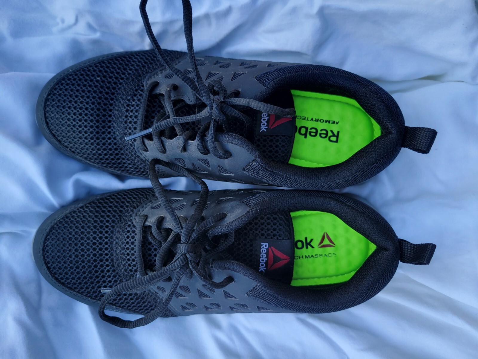 reebok alloy toe shoes