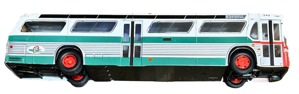 Autobús/autobús Corgi escala 1:50 54603 AC Transit Fishbowl - GM5307 Foto 2 de 4