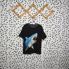 Old Navy Black Pixelated Shark Boys Short Sleeve Graphic T-Shirt Size Small