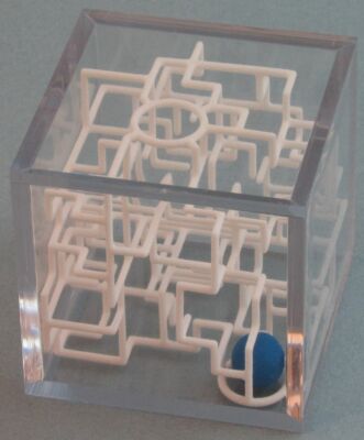 New Type of 3D Rolling Ball Maze Puzzle  - Brain Teaser to Reach the Treasure