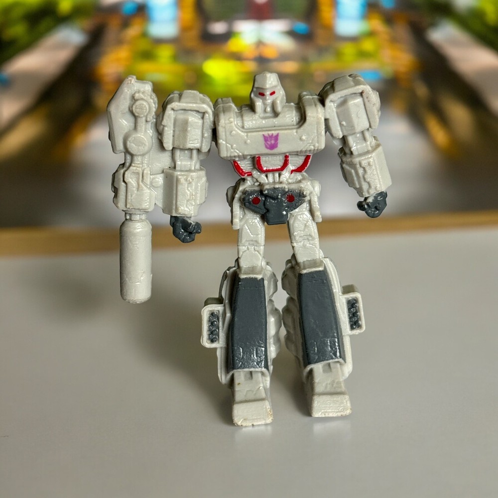 Hasbro- Transformers Decepticon: Megatron 2” mini figure