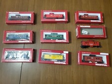 Huge Vintage Mantua Lot Of 9 HO Train Cars