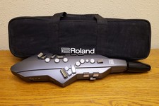 Roland AE-05 Aerophone Go Digital Wind Instrument Synthesizer Sax