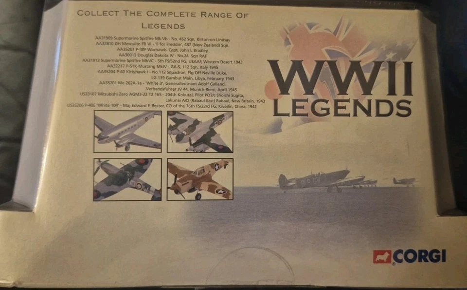 Corgi Aviation Supermarine Spitfire MkVC USAAF Western Desert 1943 AA31913 1:72  - Image 4 of 4