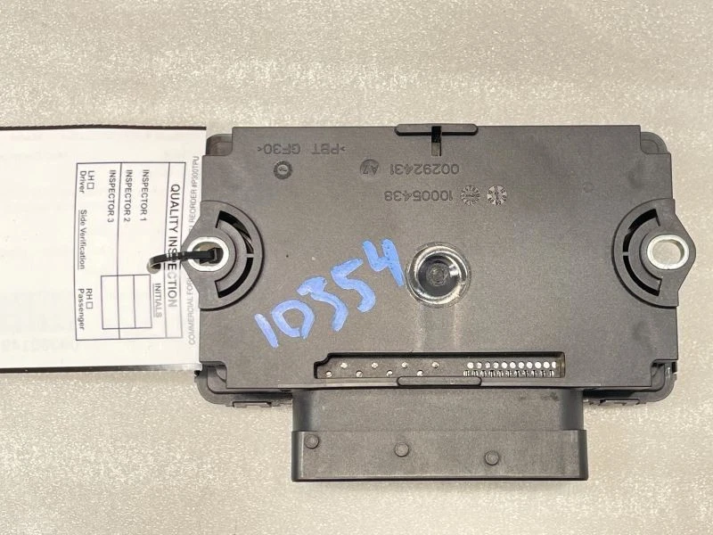 Módulo de control de freno de estacionamiento eléctrico Porsche Cayenne 2011-2018 51328 Foto 3 de 4