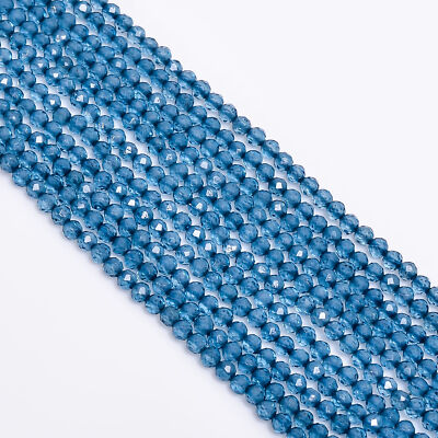 Pietra Preziosa Blu Rotonda Su Fondo Bianco. Benitoit. Zaffiro. Io Fotografia Stock - Immagine