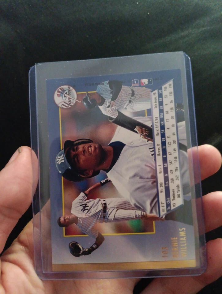 1994 Fleer Ultra - #103 Bernie Williams - Image 2 of 2