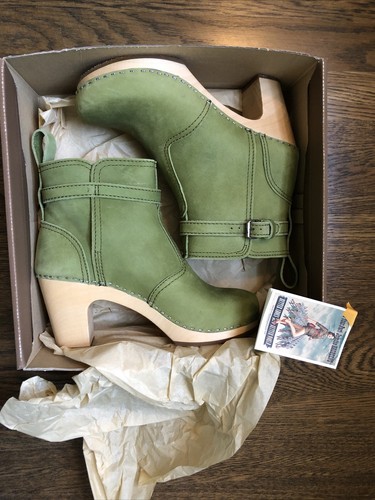 Swedish Hasbeens high heeled jodhpur 