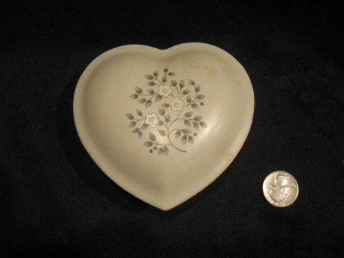 PFALTZGRAFF HEIRLOOM HEART BOX WITH LID - 4" - FLOWERS - TRINKET - JEWELRY