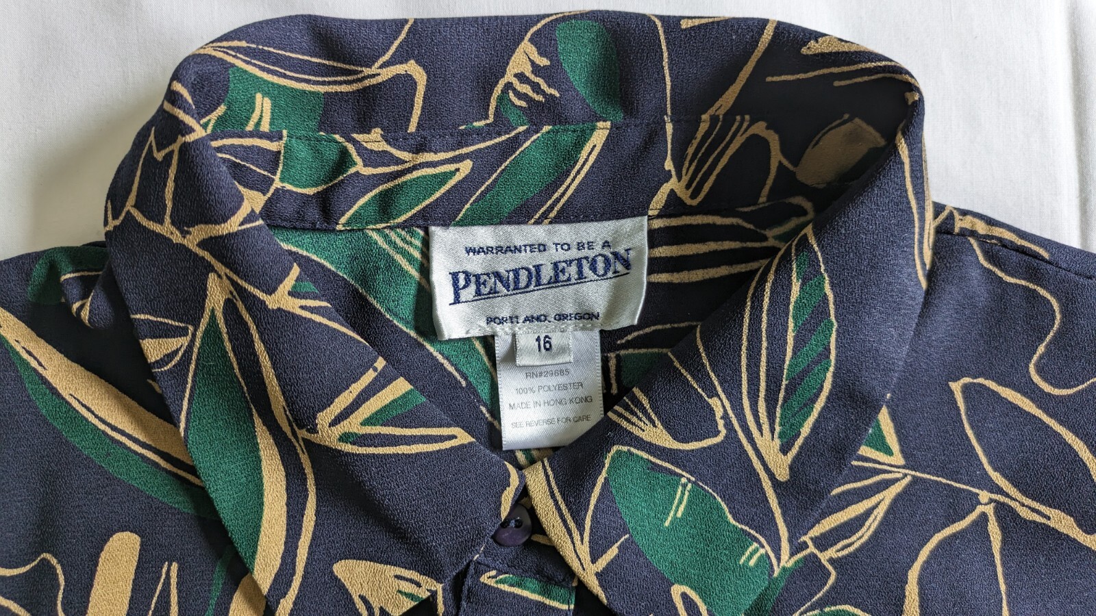 Women's size 16 Pendleton Leaf Design Button Up w… - image 8