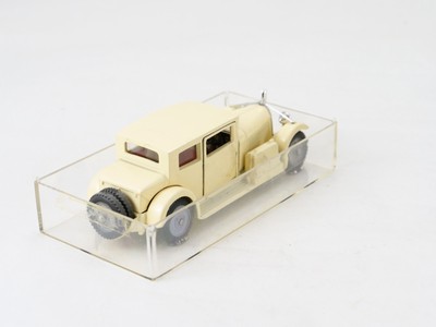 1/43 IÈME – SOLIDO – VOISIN 17cv « CARENE » - 1934 EUR 22,00 - FR