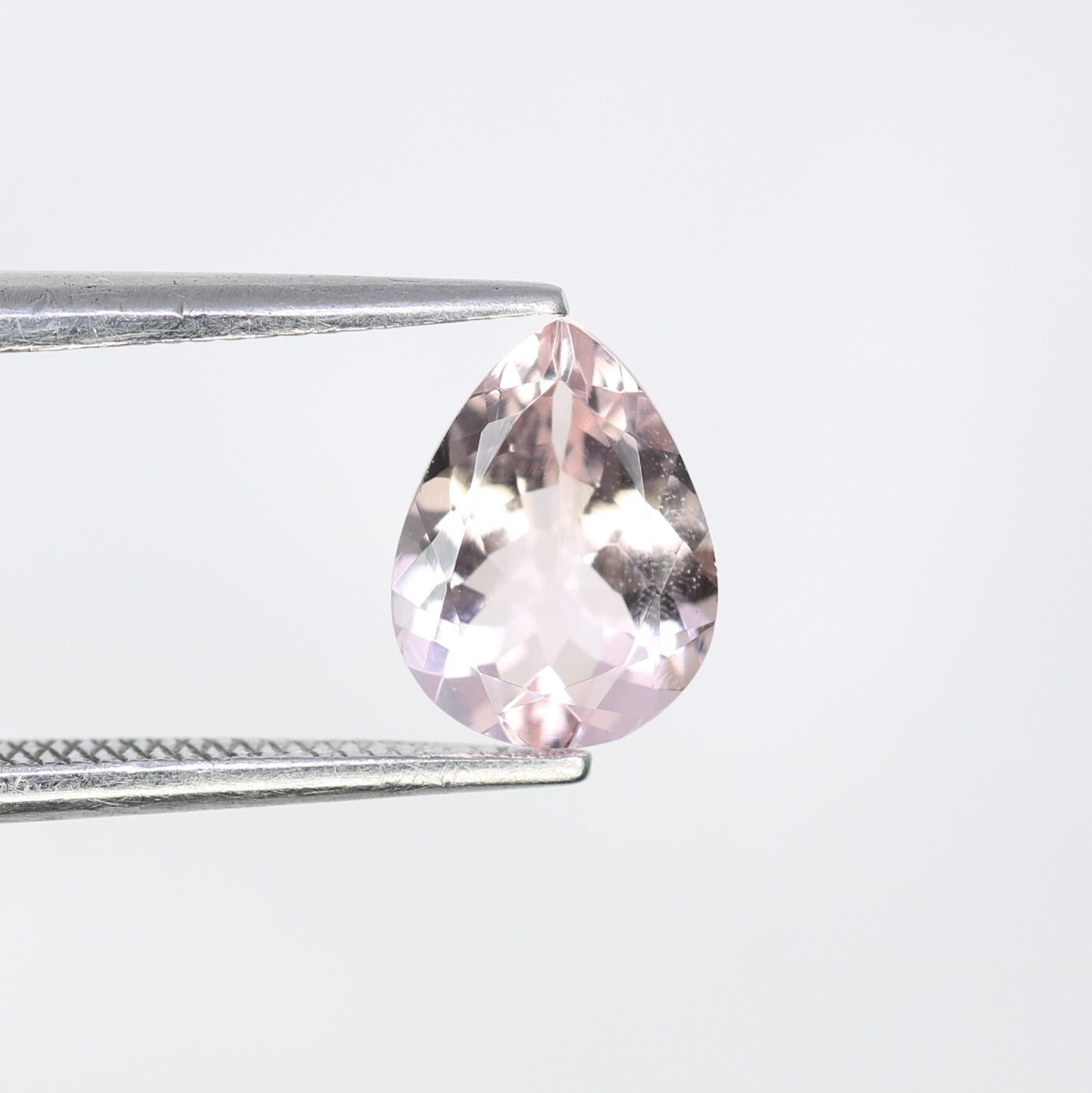 FANCY PINK DIAMOND LOOSE NATURAL 