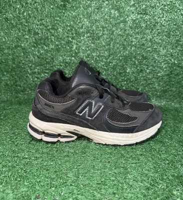 New Balance 2002R Youth Kids Size 2Y Black Casual Shoes Walking Sneakers PC2002