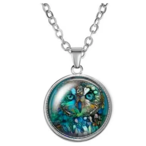 Beautiful OWL Pendant Necklace - product listing photo