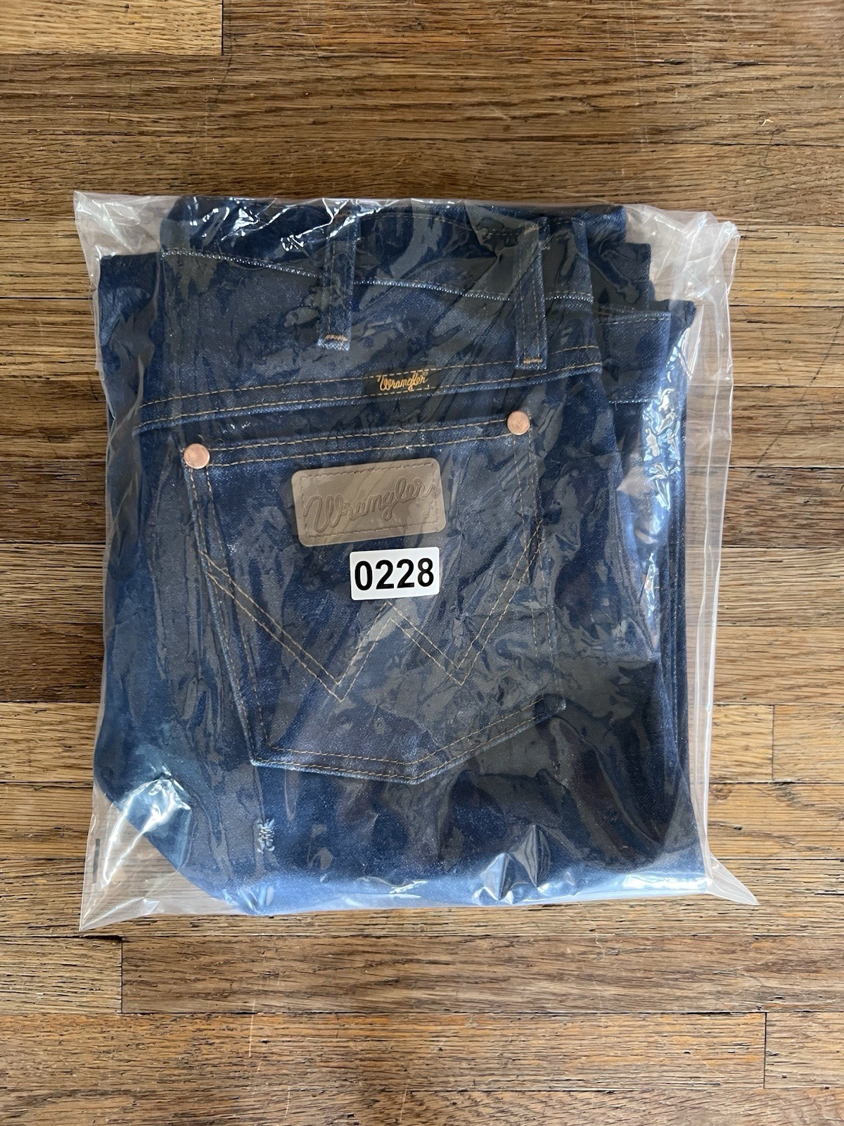 Wrangler 13MWZ Jeans Men's (Fits 32X32) Cowboy Cut Rodeo Distressed Blue Denim thumbnail 15