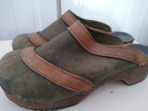 70s clogs