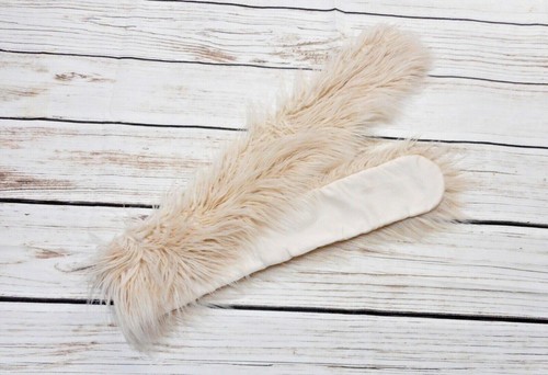JOYFOLIE GIRLS FAUX FUR NECK SCARF IN EXCELLENT USED CONDITION