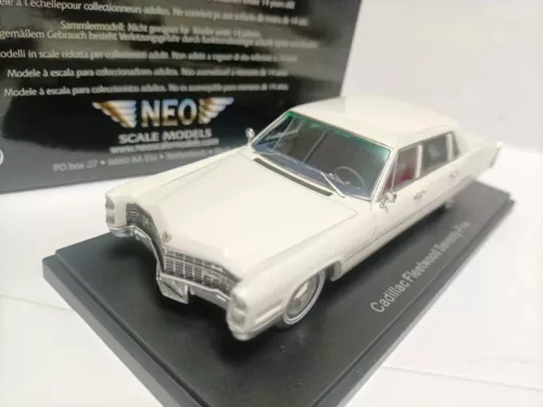 Neo 1/43 Cadillac Fleetwood 75 Limusina 1966 PandaVia-Model Collection - Imagen 19 de 43