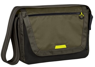Lassig Casual Baby Wickeltasche sportlich Messenger Bag mit Zubehör oliv