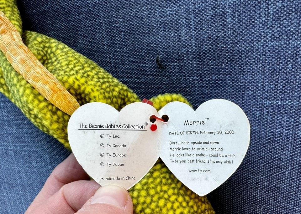 Ty Beanie Babies Morrie the Electric Eel Plush Stuffed Animal Sea Tag