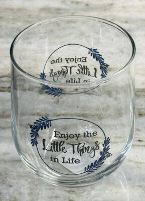  Enjoy The Little Things In Life .16.8 oz Inspirational Seamless Bear/Wine Glass