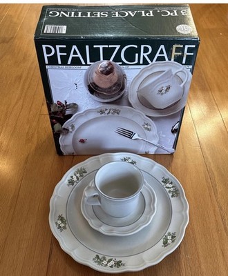 Brand New  old stock Pfaltzgraff CHRISTMAS HEIRLOOM 3 Piece Place Setting