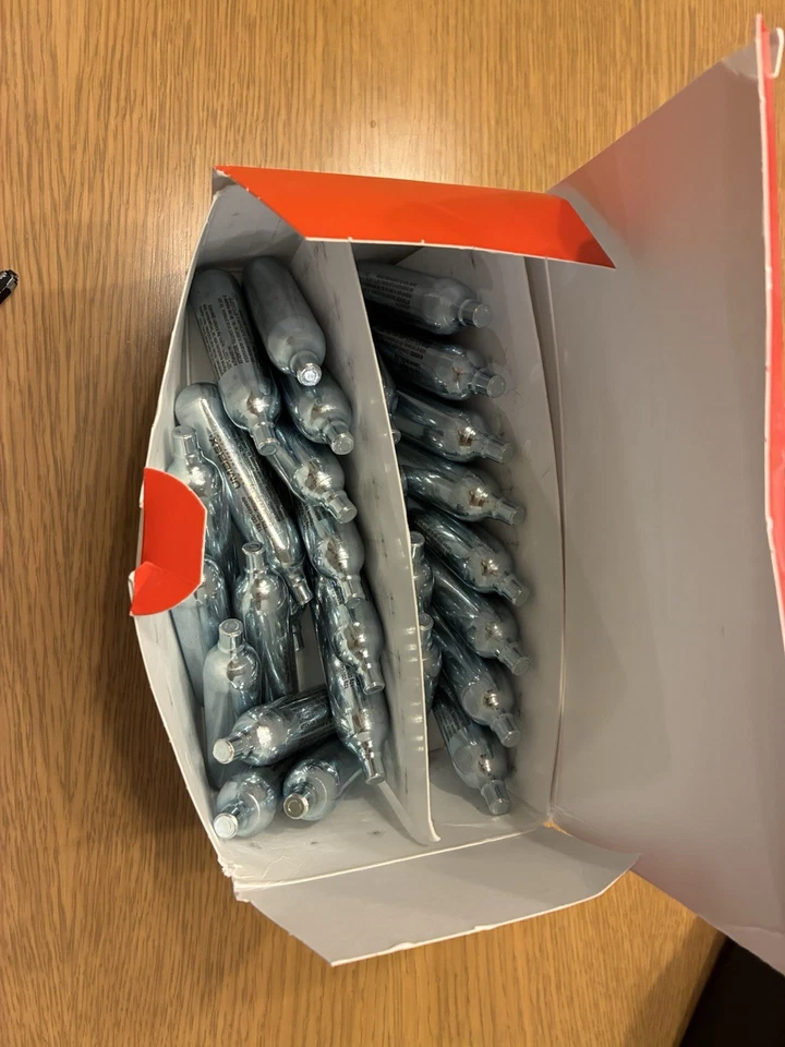 Brand New Umarex Glock 19x- 25+ CO2 cartridges - Image 2 of 4