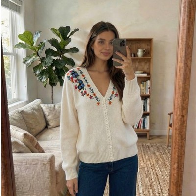 Vintage Womens Embroidered Cardigan Small Cream Floral Cottage Grandma Retro