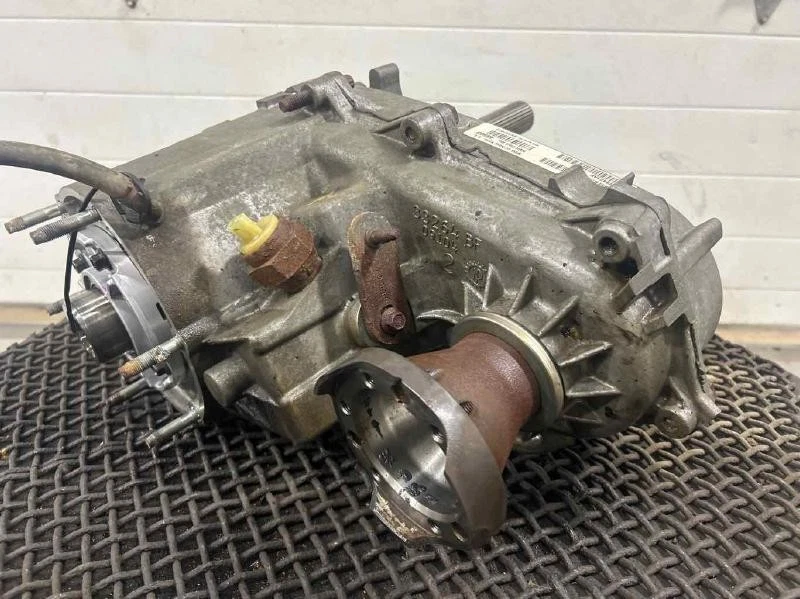 2002-2007 Jeep Liberty Transfer Case Model 231 Command Trac Foto 4 de 4